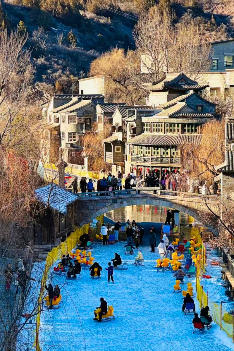 Private Romantic Gubei Water Town Day Tour